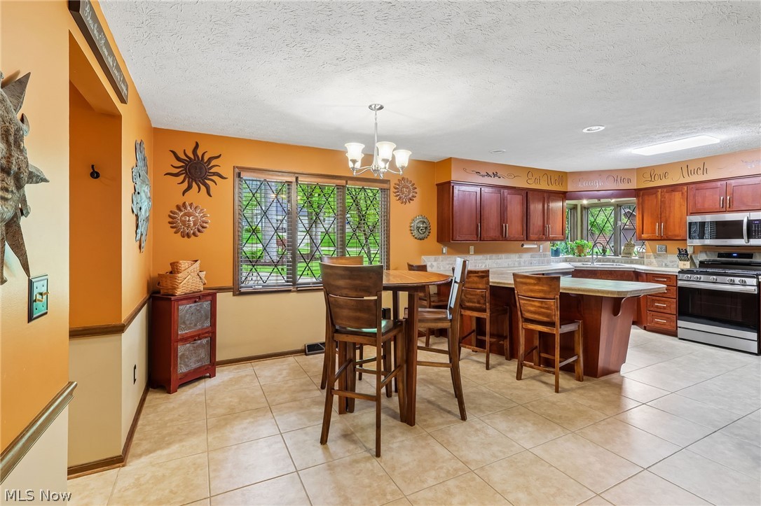 Willoughby Hills 01 - Residential