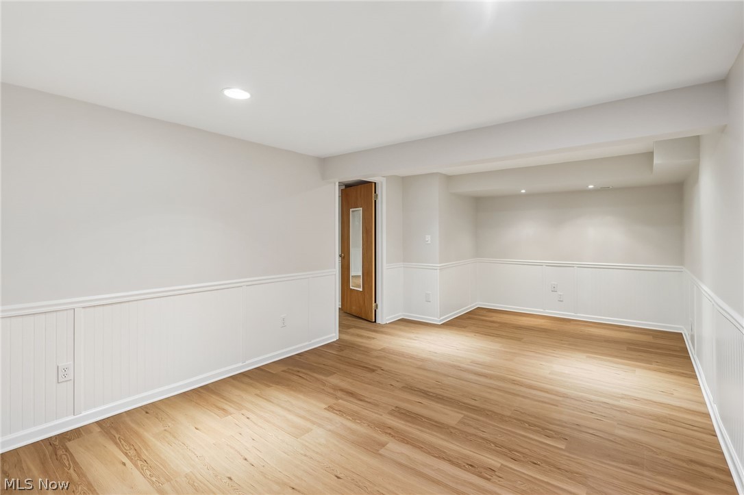 Willoughby Hills 01 - Residential