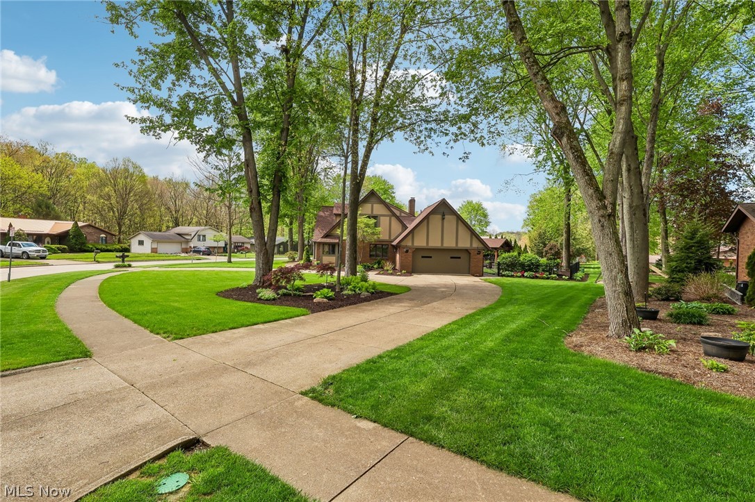 Willoughby Hills 01 - Residential