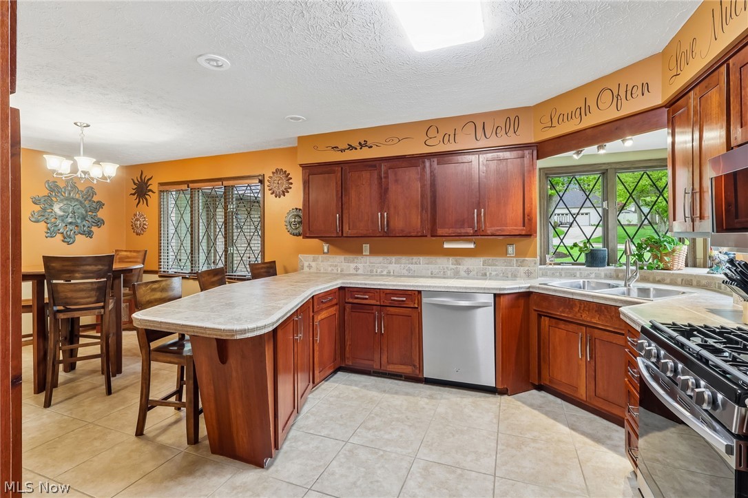 Willoughby Hills 01 - Residential