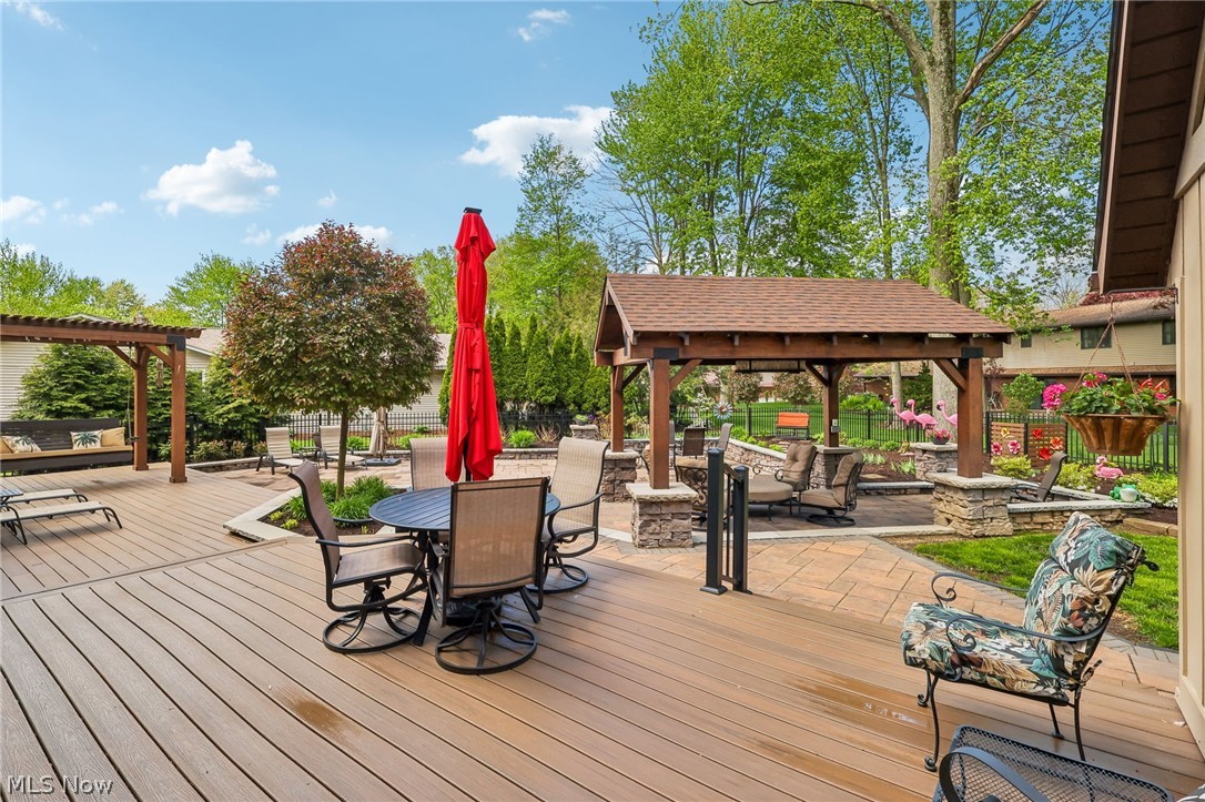 Willoughby Hills 01 - Residential