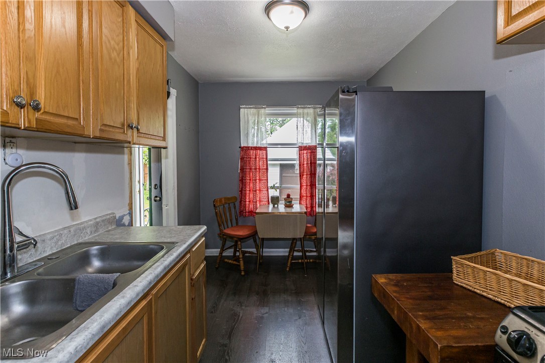 13102 Liberty Avenue, Cleveland, Ohio image 11