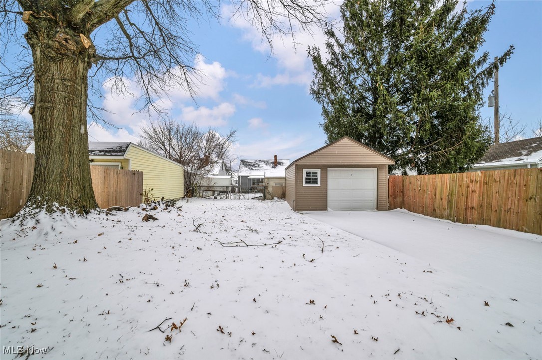 Suburban Dev Cos Crofton Over - Residential