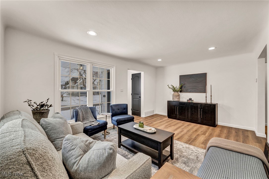 Suburban Dev Cos Crofton Over - Residential