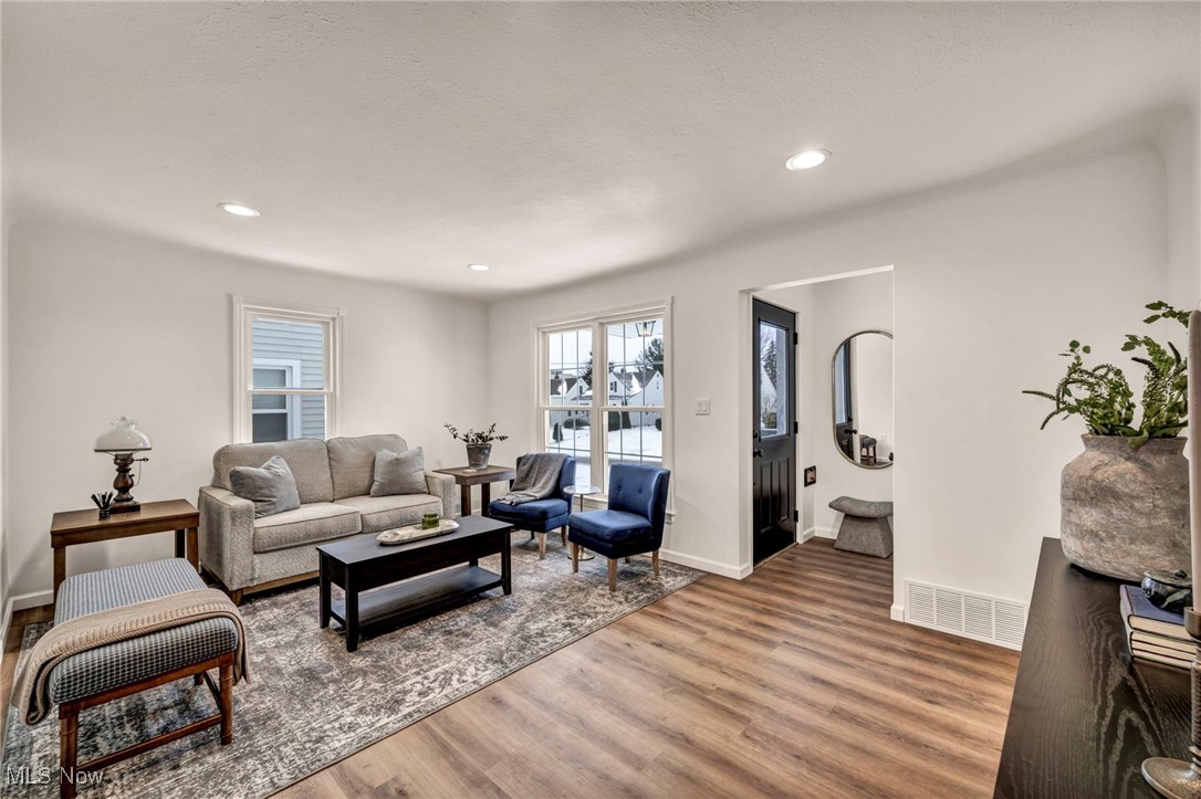 Suburban Dev Cos Crofton Over - Residential