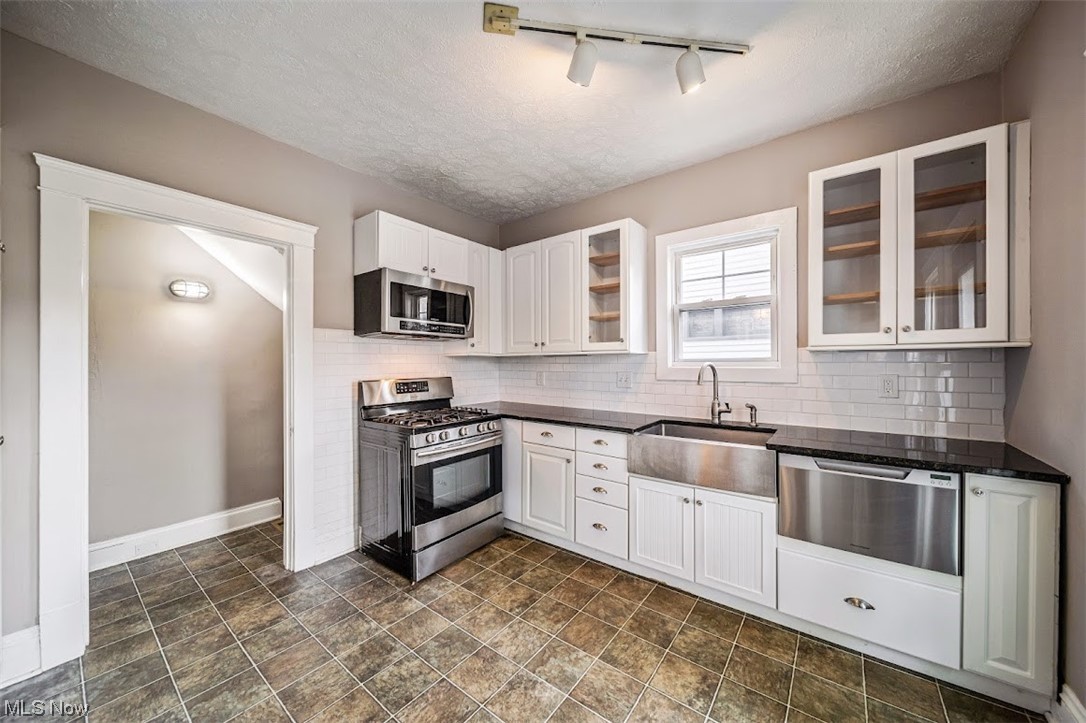 Van Aken - Residential