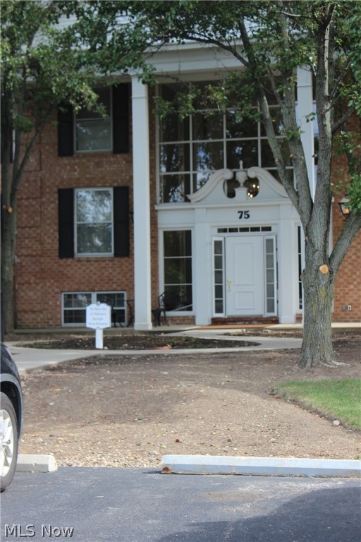 Versailles At Hudson Condo - Residential