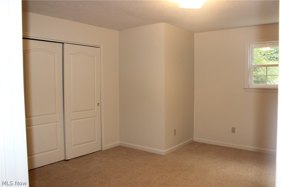 Versailles At Hudson Condo - Residential