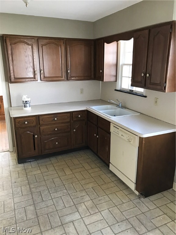 University 30 - Residential Lease