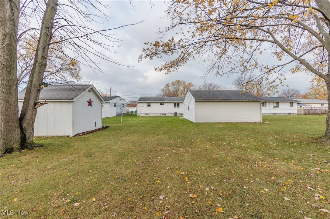 2723 Reeves Avenue, Lorain, Ohio image 3