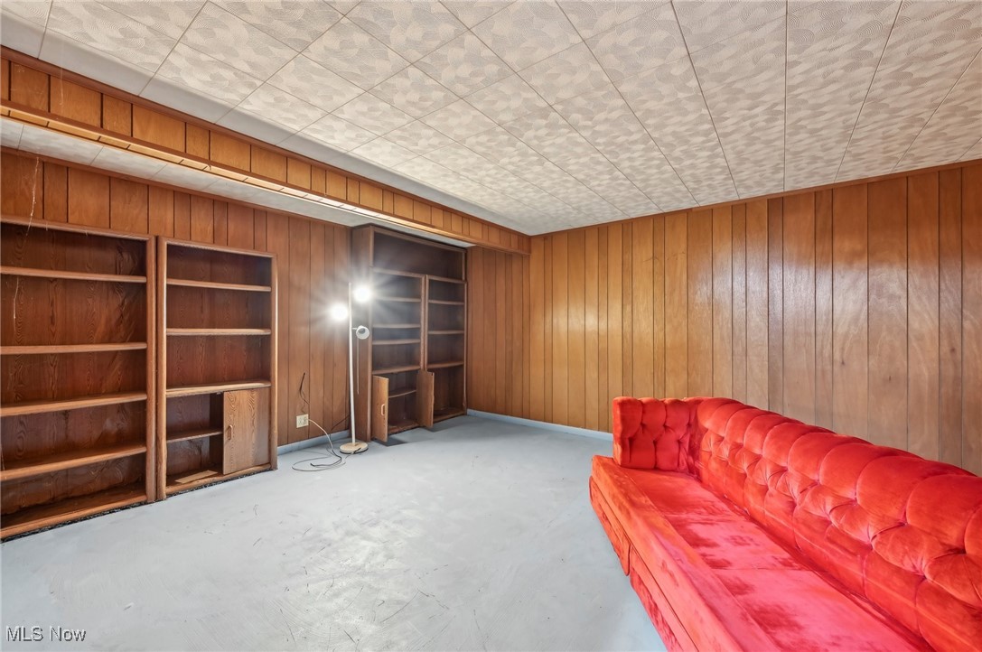 3910 Dayton Springfield Road, Springfield, Ohio image 33