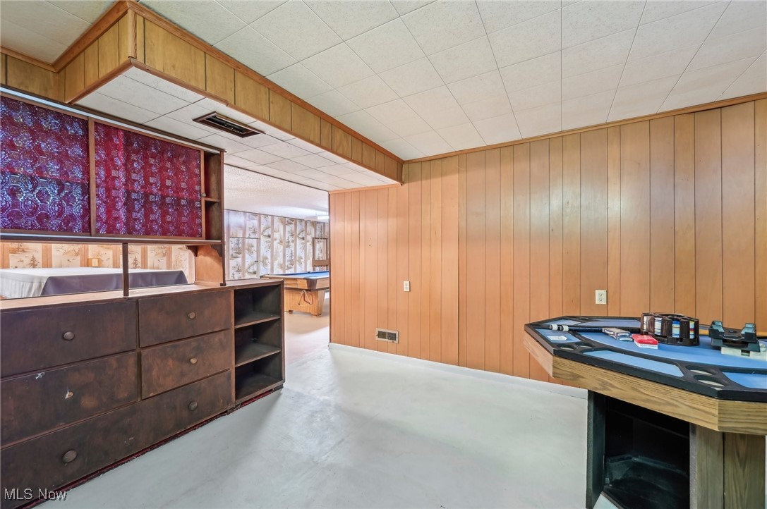 3910 Dayton Springfield Road, Springfield, Ohio image 31