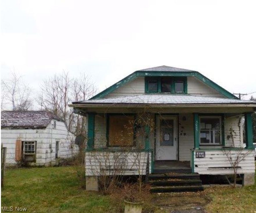 Great opportunity to buy this one story home built in 1920, located in Ashtabula, OH and sitting on a .137 acre lot (50x120) with a detached 2 car garage.  The interior has 916 sq. ft. with 2 bedrooms and 1 bathroom plus a full basement.