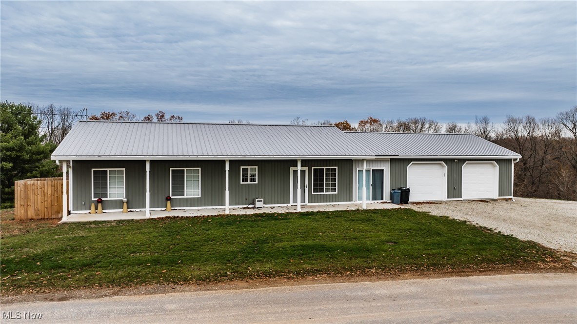 2951 Sealy Ridge Road, Vincent, Ohio image 1