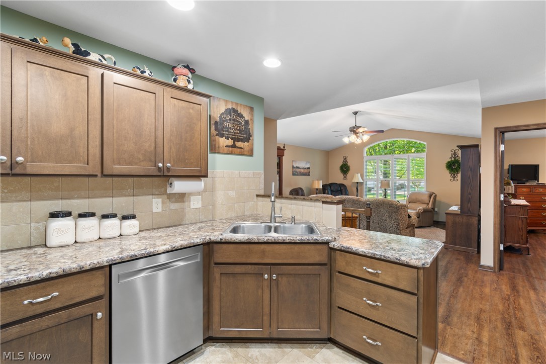 Heritage Green Condo Ph 9 - Residential