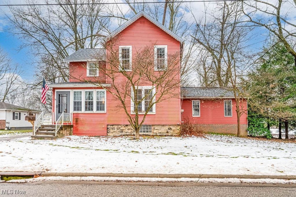 Photo of 1723 E 3rd Street, Salem, OH 44460 (MLS # 5179870)