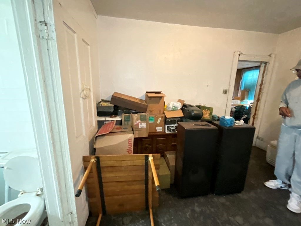 Luther & Arvilla Moses - Residential Income