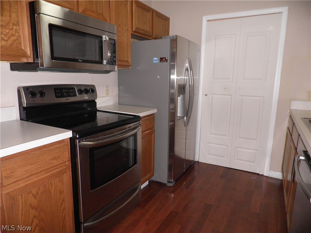 Courts Country Lakes Condo - Residential Lease