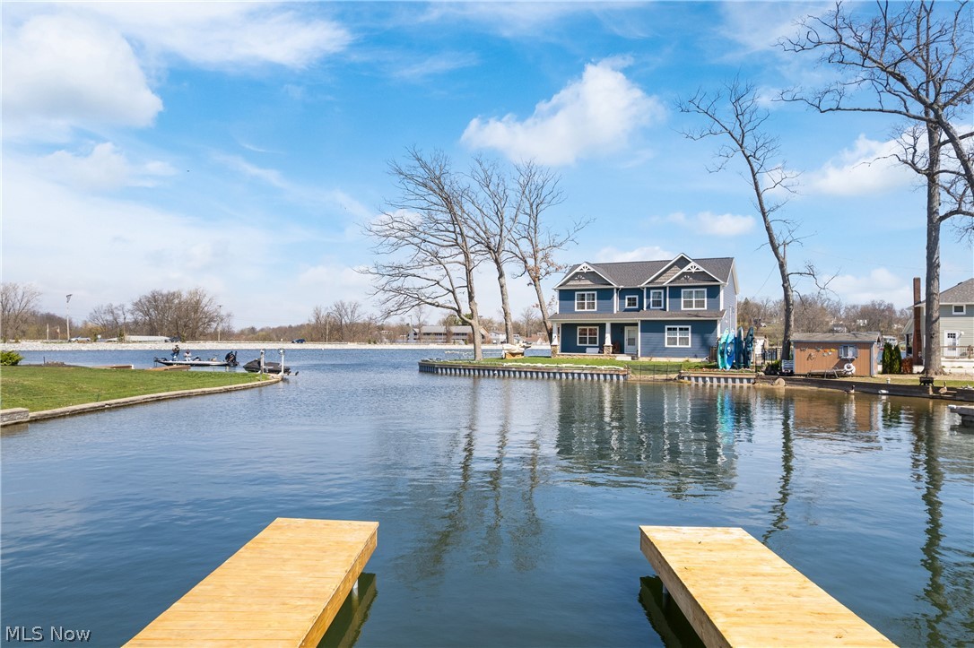 253 Aqua Boulevard