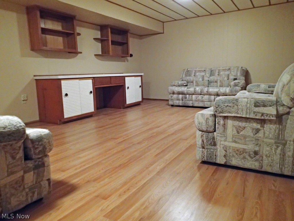 Neville - Residential