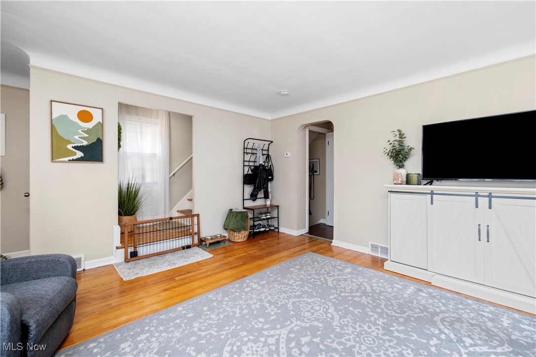 5722 Delora Avenue, Cleveland, Ohio image 3