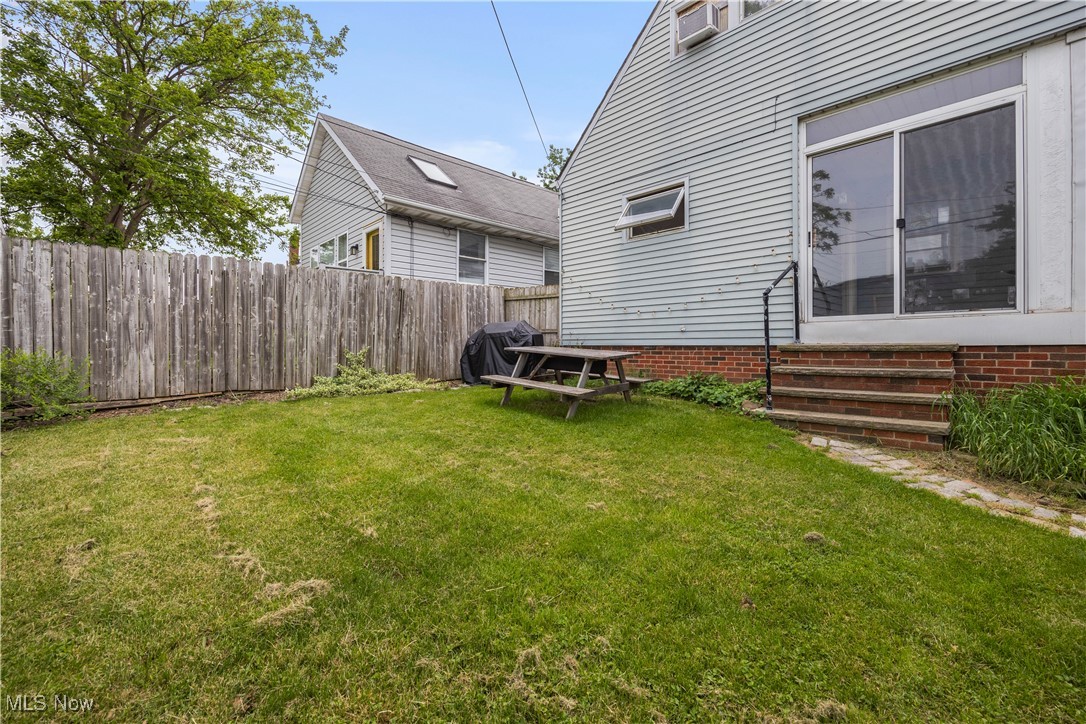 5722 Delora Avenue, Cleveland, Ohio image 34