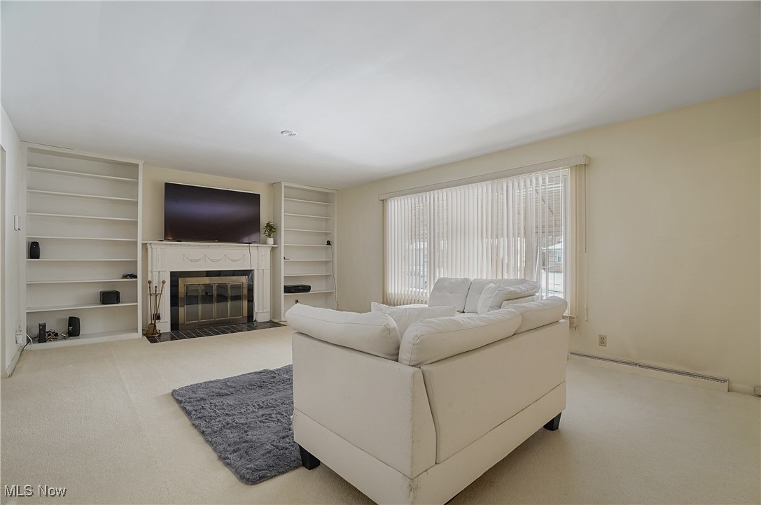 Kenilworth Manor - Residential