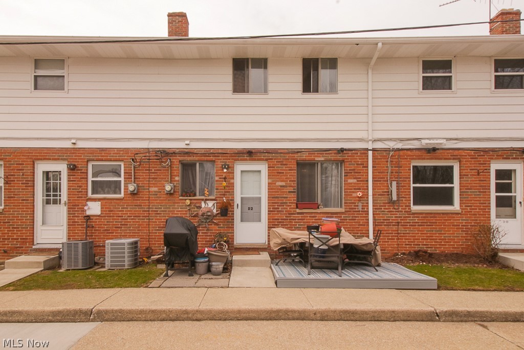 Townhouse Condo Estates - Residential