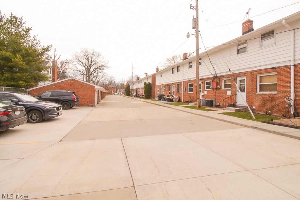 Townhouse Condo Estates - Residential