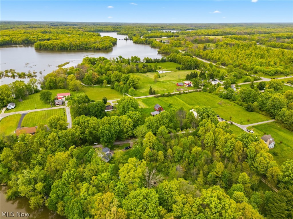 Village/Lexington - Residential