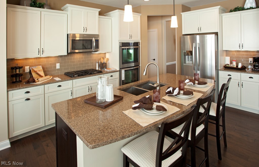 Hidden Lakes - Residential