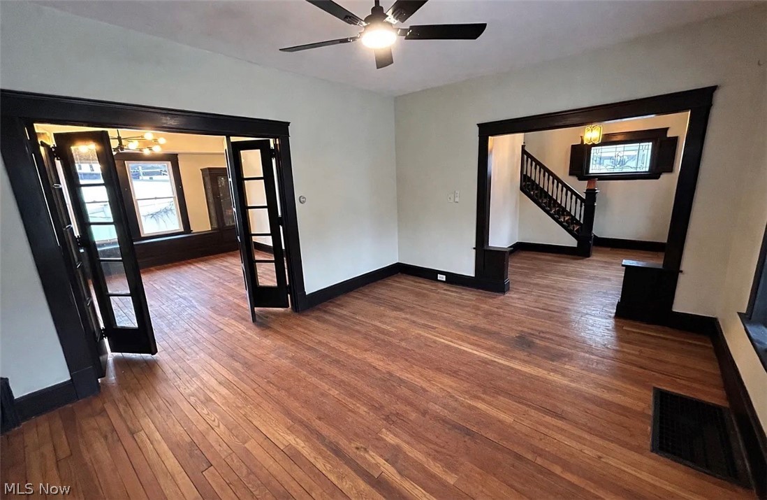 10409 Fidelity Avenue