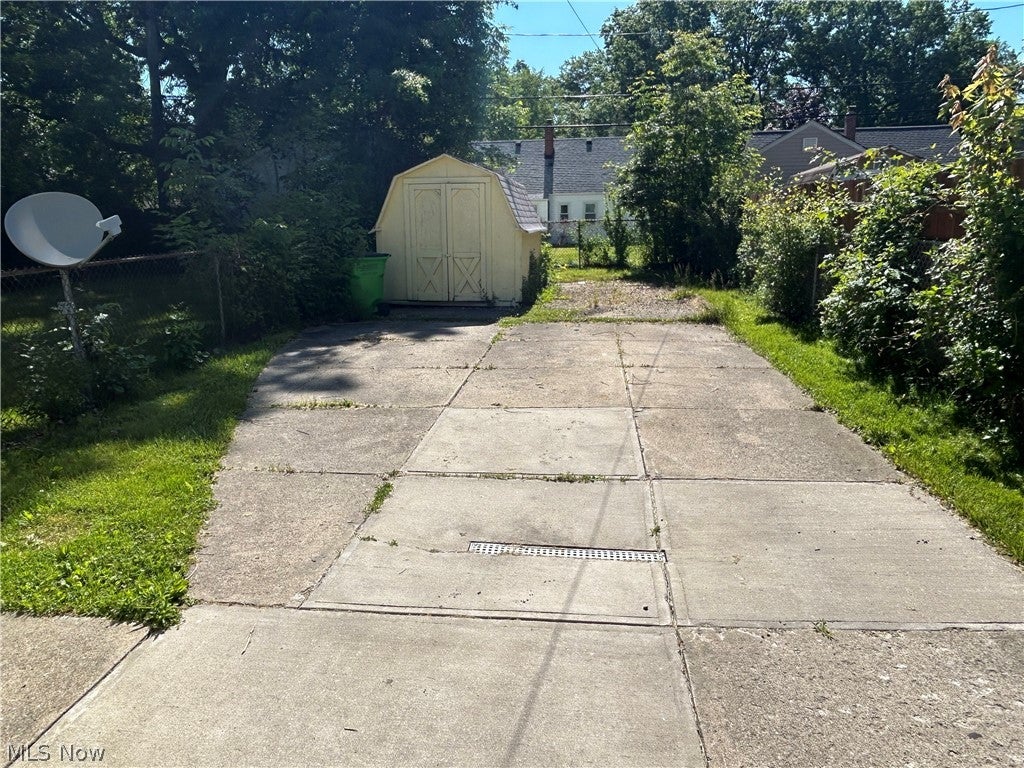 23338 Roger Drive