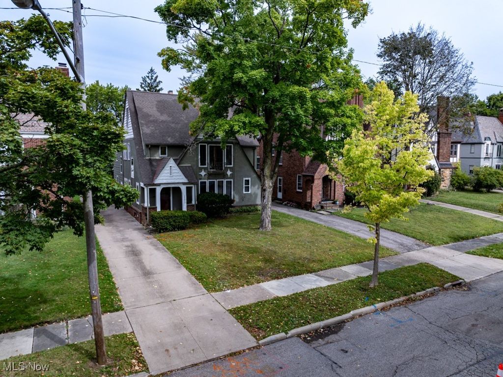 Photo of 18405 Newell Road, Shaker Heights, OH 44122 (MLS # 5181435)
