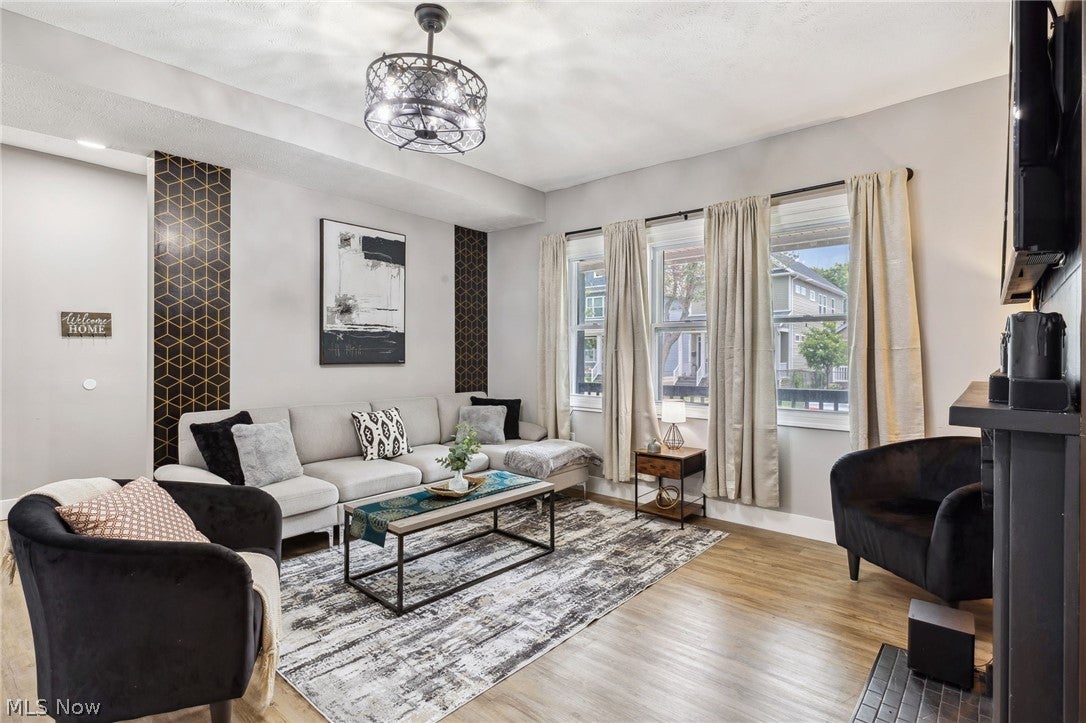 1950 W 47th Street