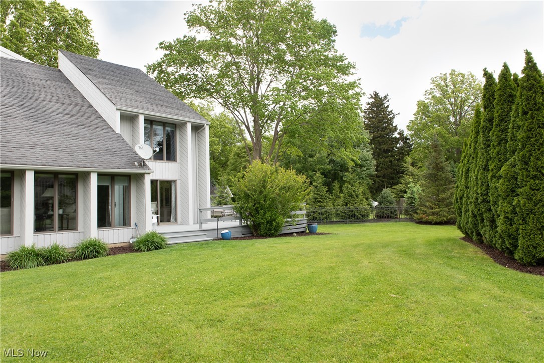 30907 Arlington Circle, Bay Village, Ohio image 40