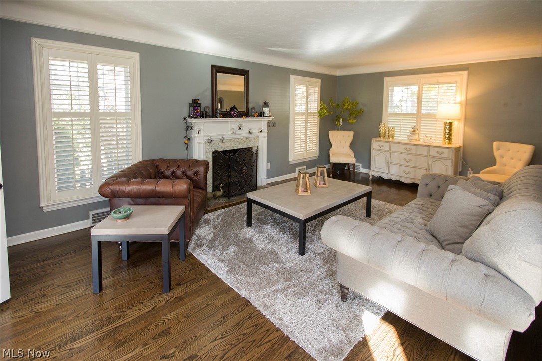 Alex Bruscinos 02 - Residential