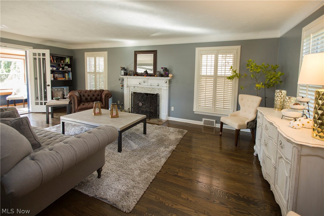 Alex Bruscinos 02 - Residential