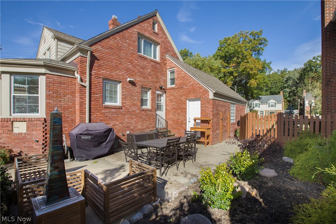 Alex Bruscinos 02 - Residential