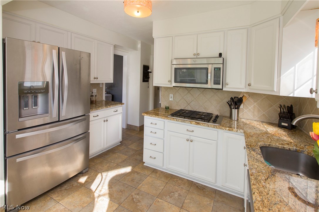 Alex Bruscinos 02 - Residential