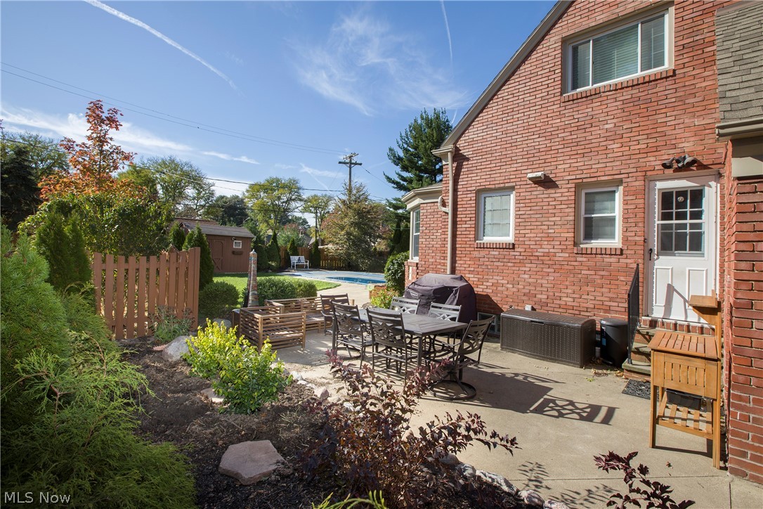 Alex Bruscinos 02 - Residential