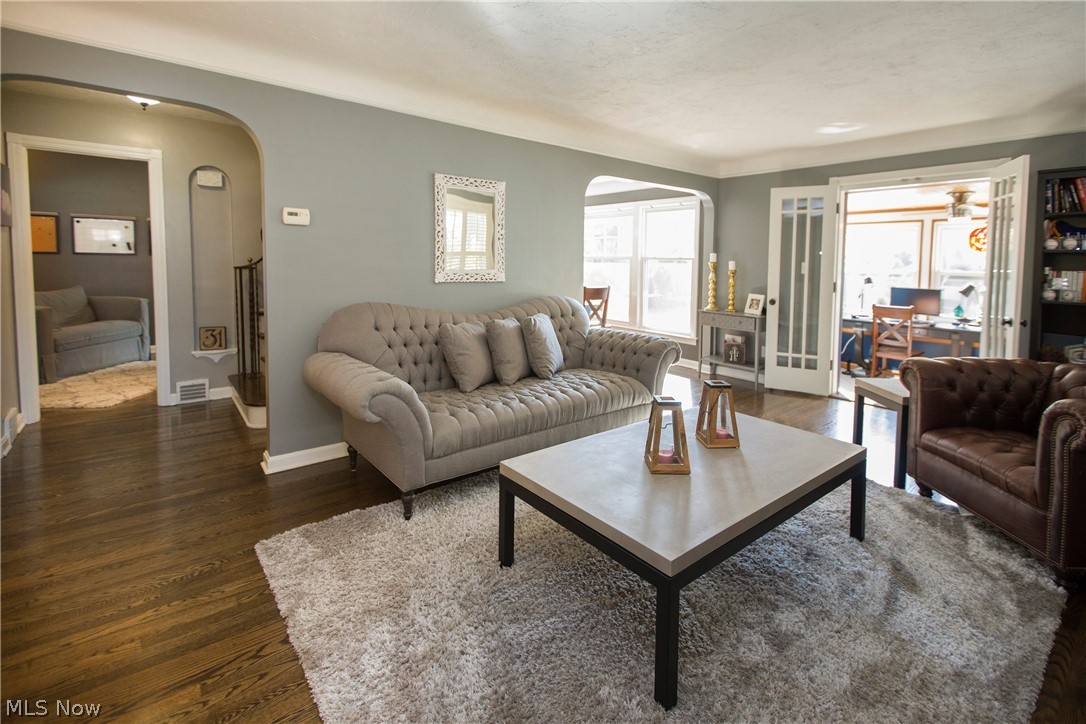 Alex Bruscinos 02 - Residential