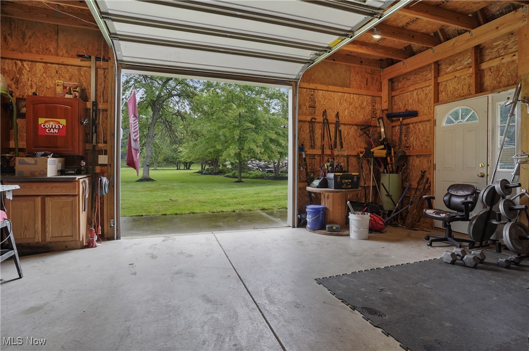 1302 Hillandale Drive, Akron, Ohio image 45