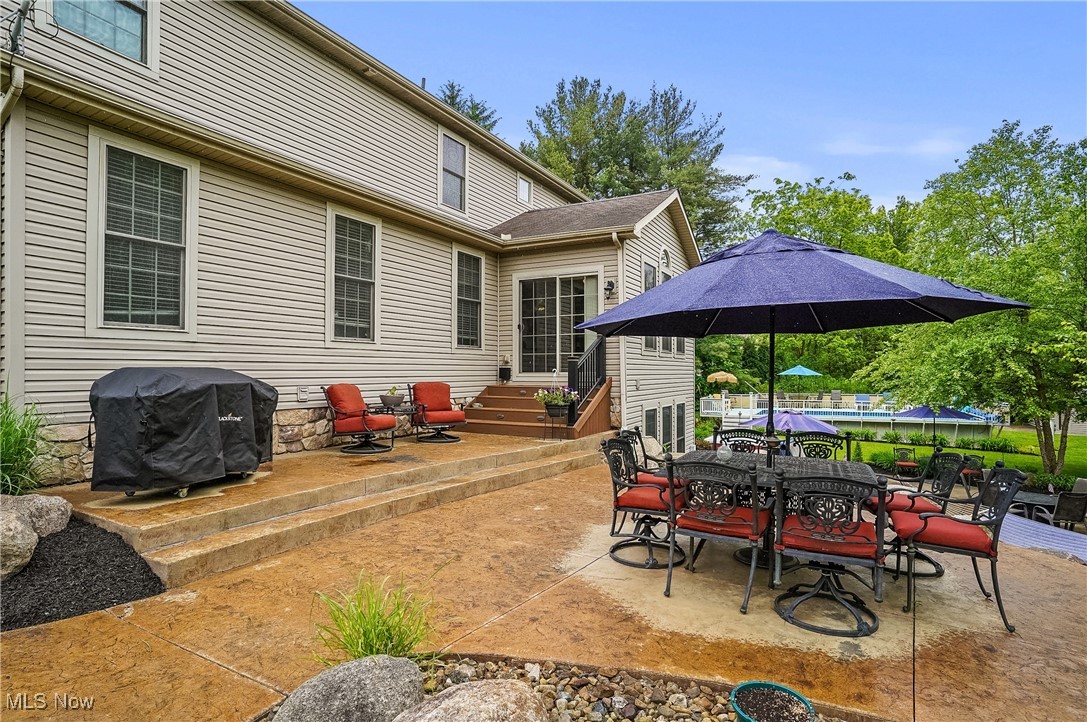 1302 Hillandale Drive, Akron, Ohio image 38