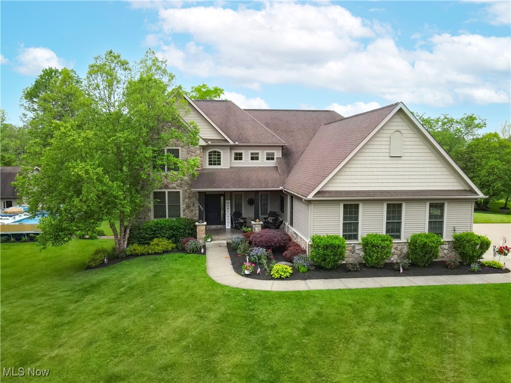 1302 Hillandale Drive, Akron, Ohio image 1