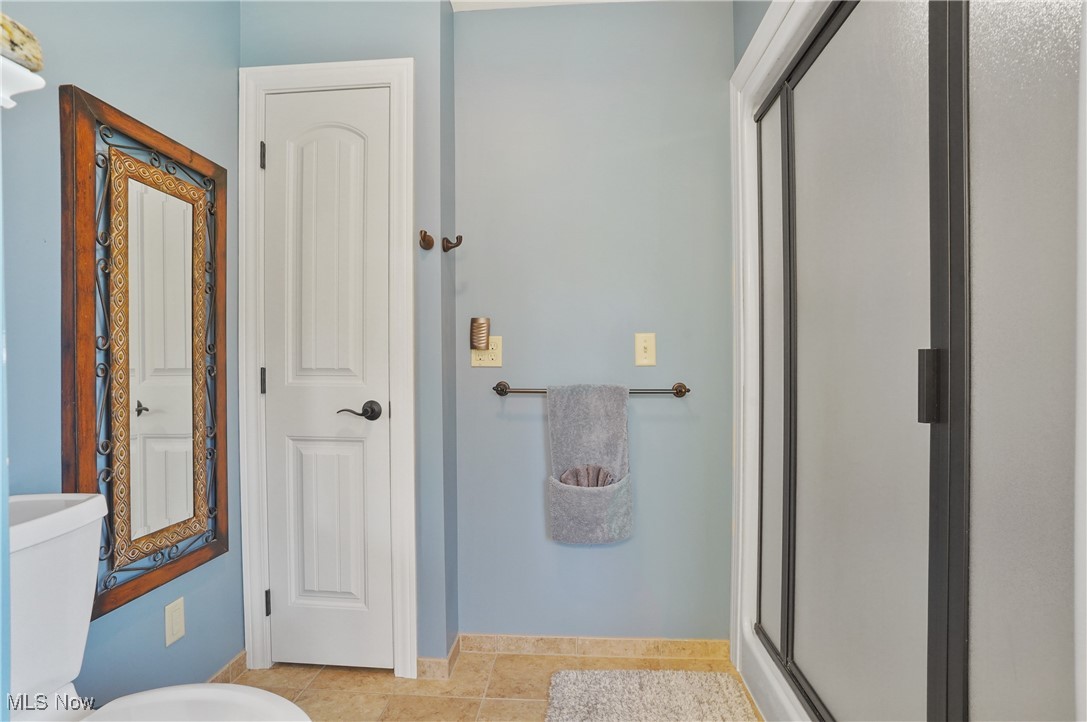 1302 Hillandale Drive, Akron, Ohio image 23