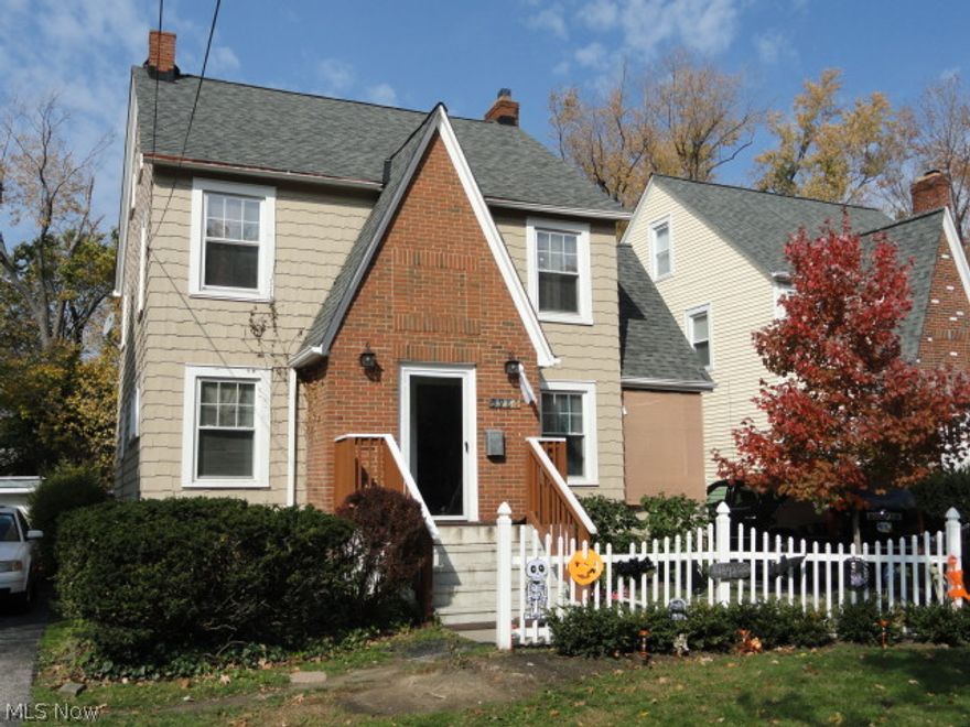 Look no further...This traditional colonial has wonderful updates throughout. Beautifully refinished hardwood floors & a kitchen made for entertaining with granite & SS Appliances. This home has a very open feel with a wall removed between kitchen & dining room. The home has been lovingly restored with gorgeous ceramic tile, newer windows & newer roof. Versatile space with master on 2nd or 3rd with 2nd full bath. Motivated seller ... Welcome Home!