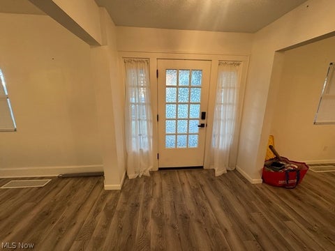 Tiny photo for 601 5th Street, Struthers, OH 44471 (MLS # 5254807)