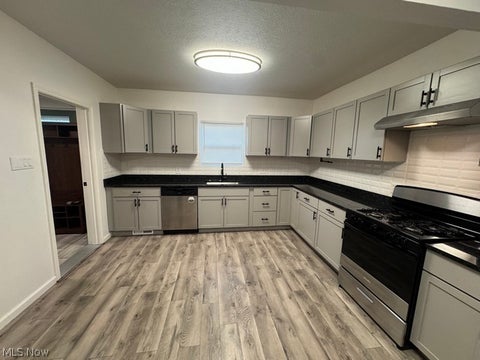 Tiny photo for 601 5th Street, Struthers, OH 44471 (MLS # 5254807)