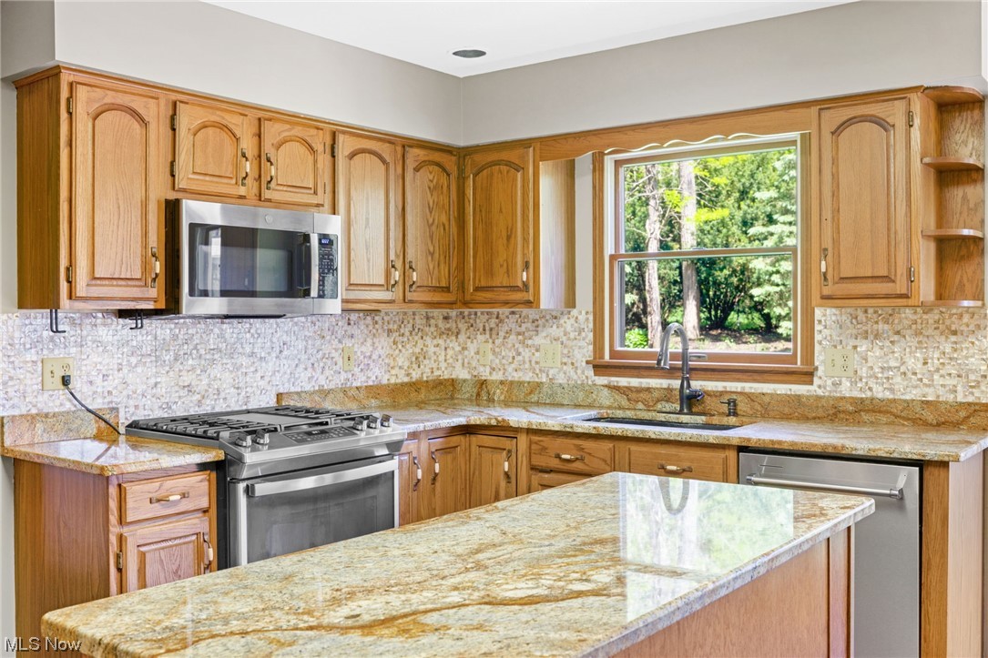 Colonial Hills - Residential